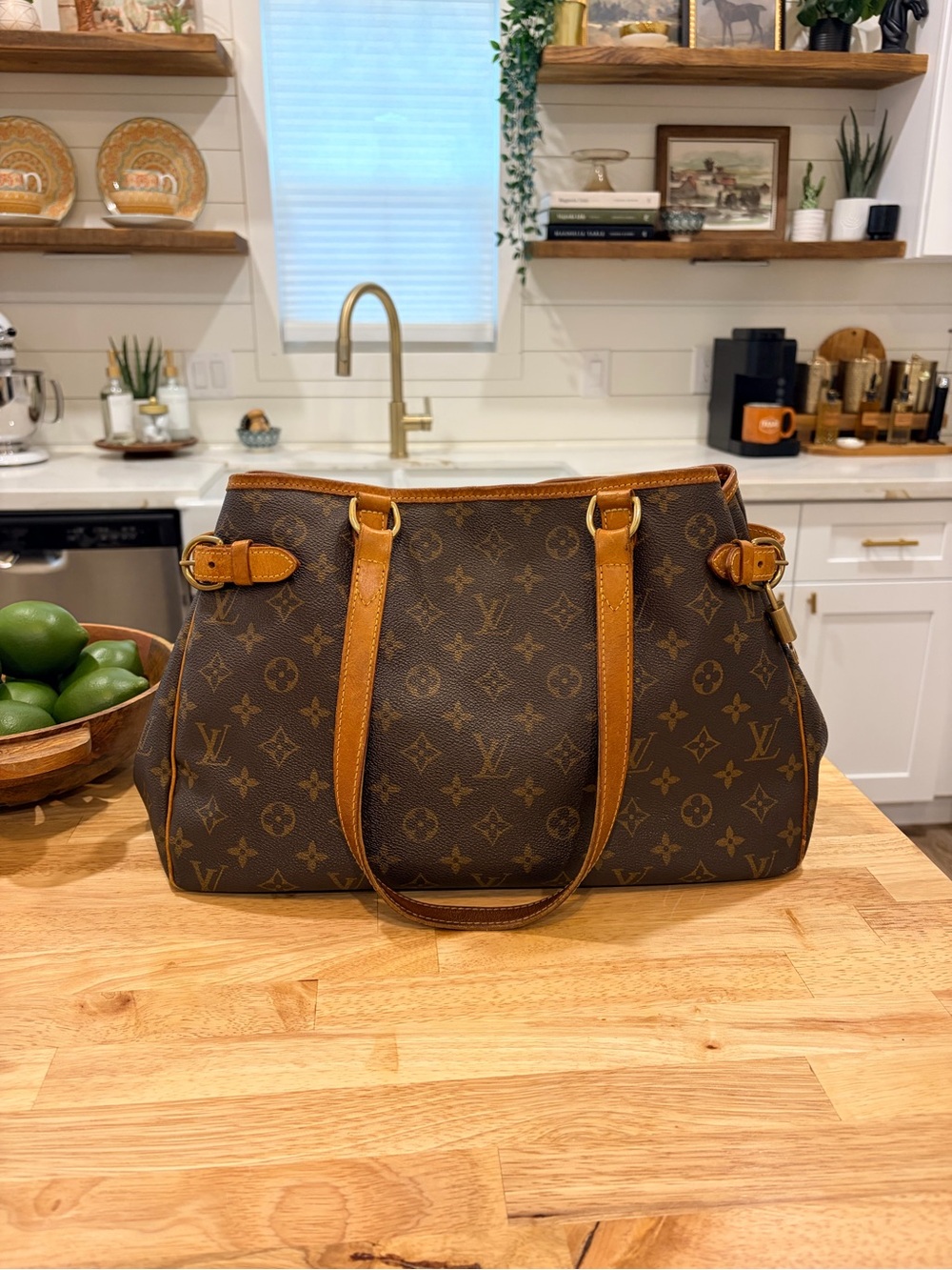 Louis Vuitton Batignolles